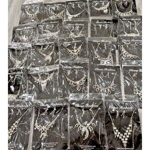 CHUNS FASHION BULK JEWELERY SET 25 PACKS -NEW IN PACKAGE